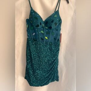 NWT Stacees brand Homecoming dress. Size 4.
